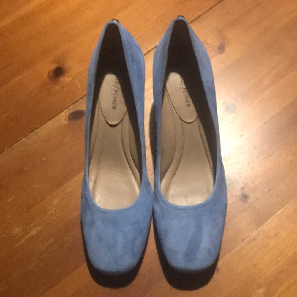 Donald J. Pliner blue suede pumps